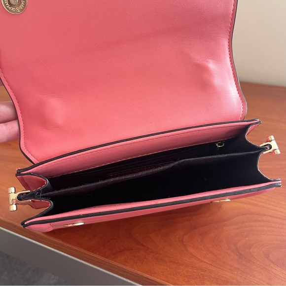 Pink Expressions NYC Handbag - Picture 4 of 5